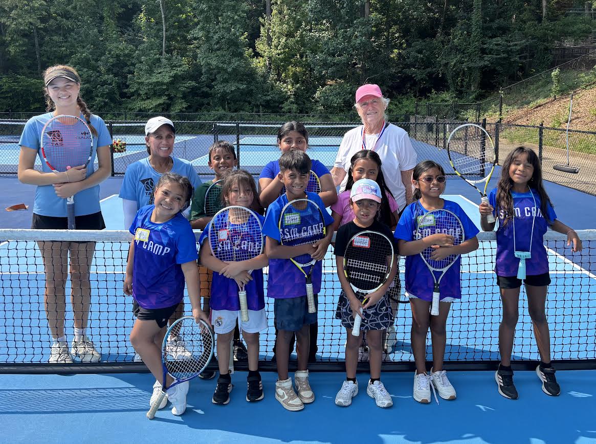 Sandy Springs Racquet Center youth tennis program